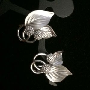 Antique Sterling Silver Screw back Earrings